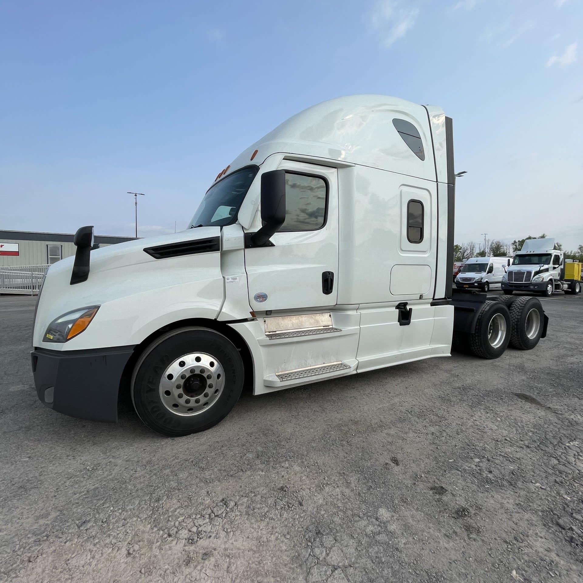 Freightliner NEW CASCADIA PX12664 Trucks For Sale