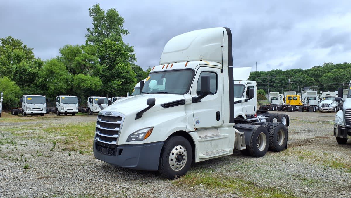 2019 Freightliner NEW CASCADIA PX12664