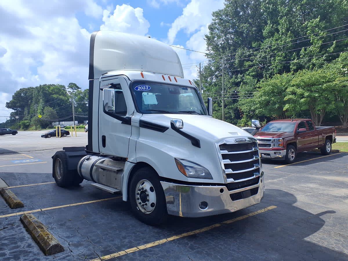 2023 Freightliner CASCADIA PX12642ST
