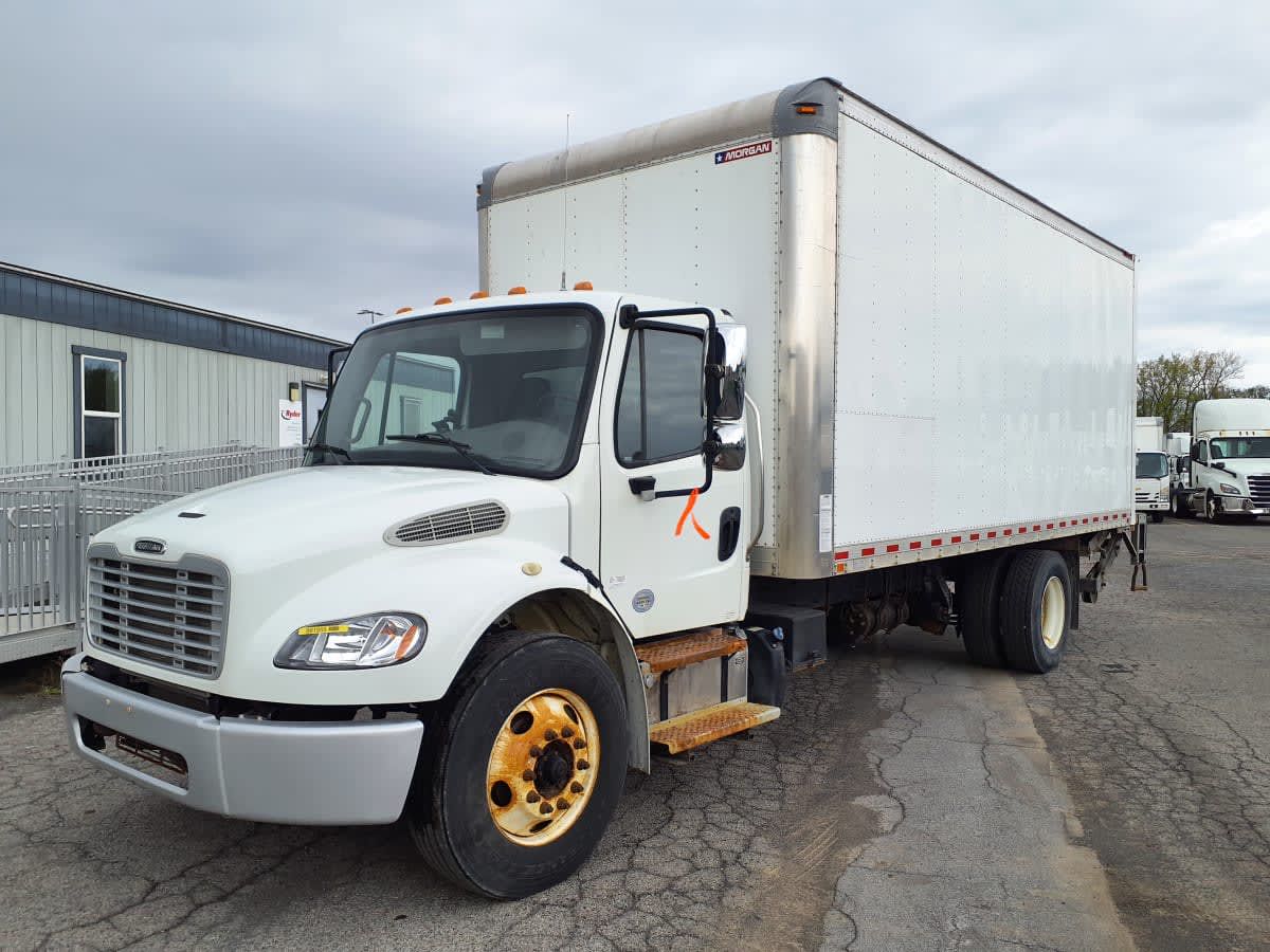 2019 Freightliner M2 106