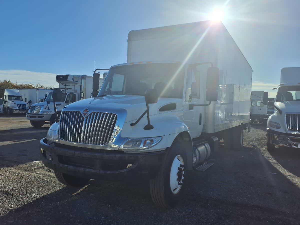 2018 International 4300 LP