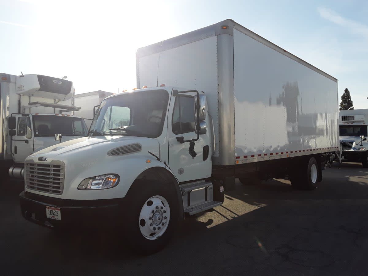 2019 Freightliner M2 106