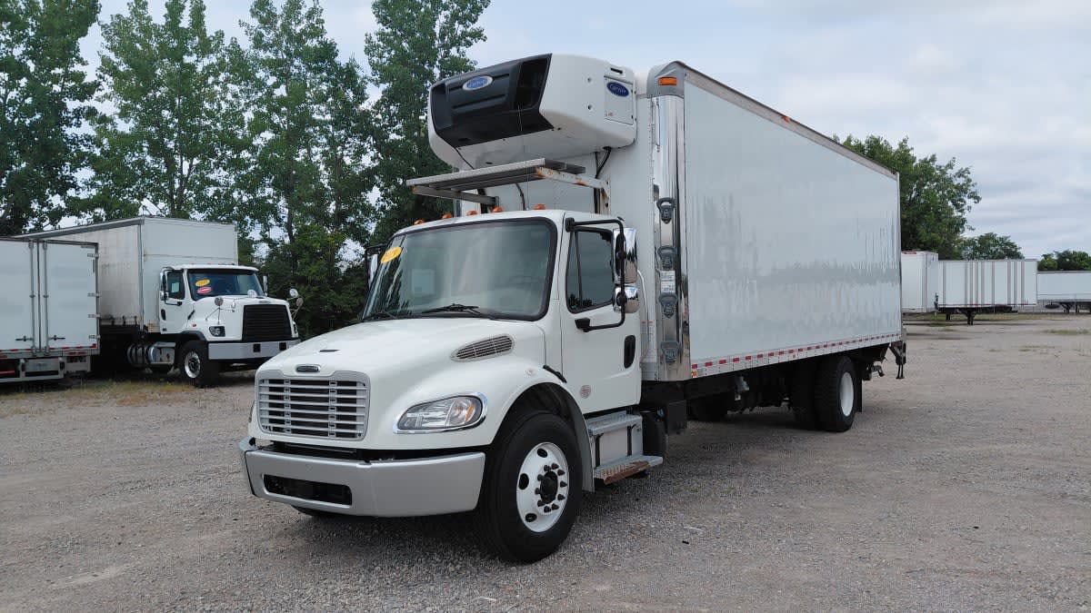 2019 Freightliner M2 106