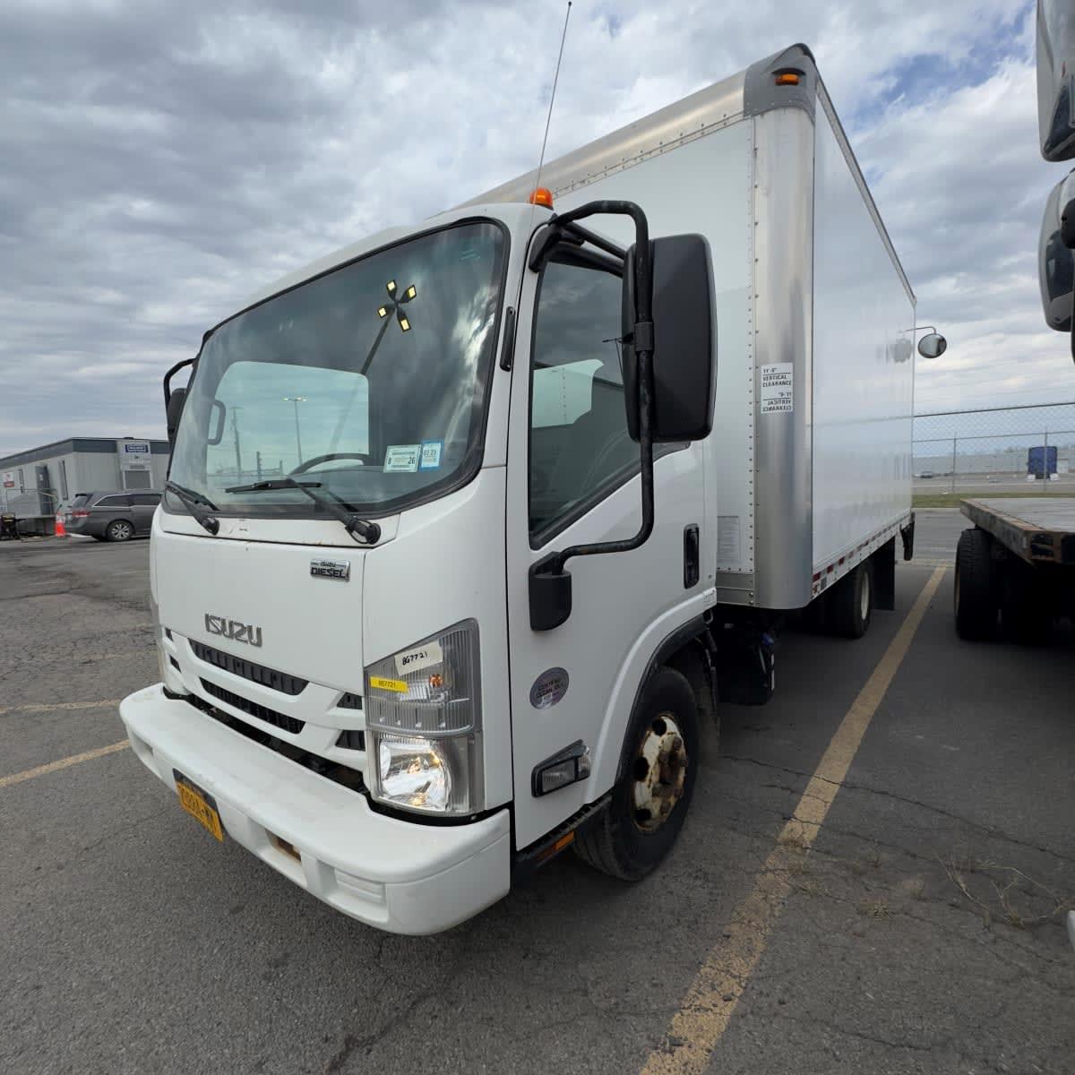 2019 Isuzu NPR HD