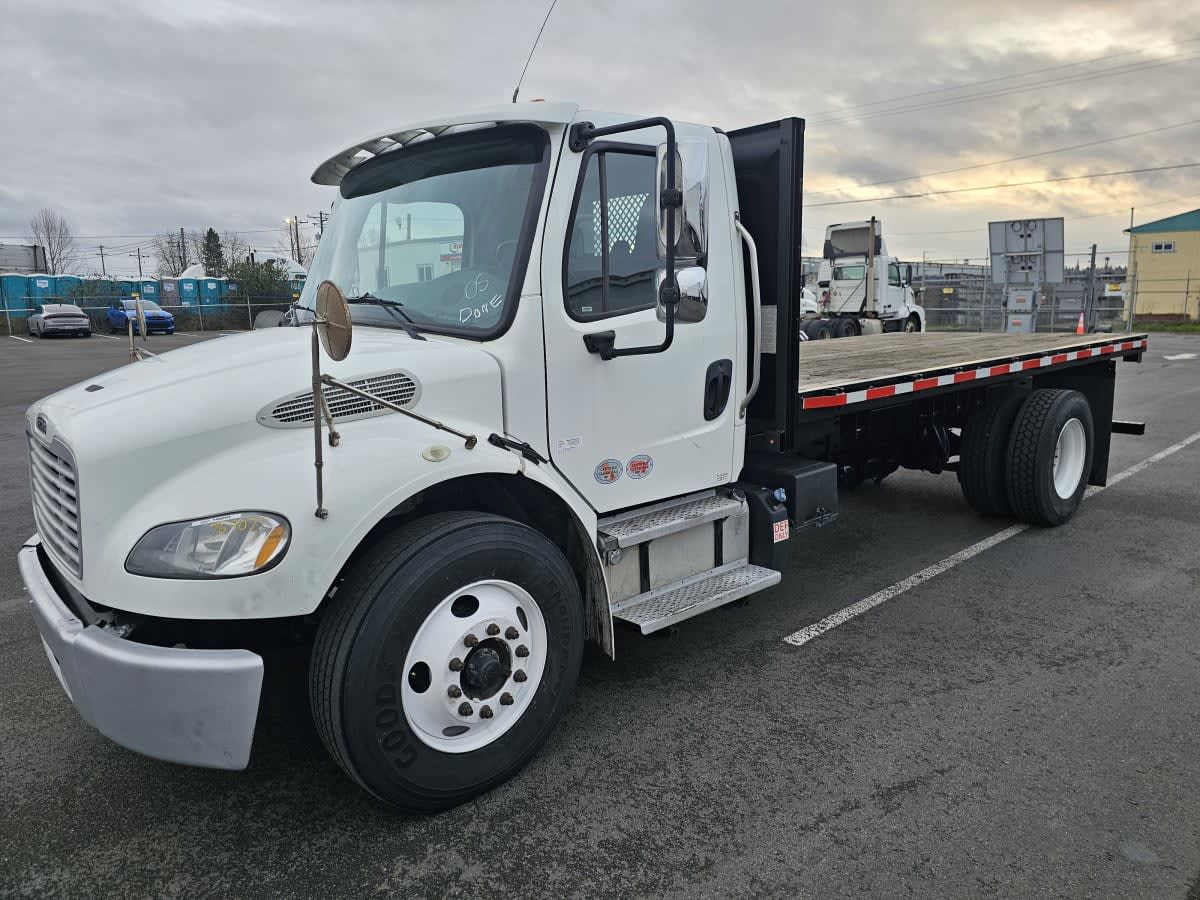 2018 Freightliner M2 106