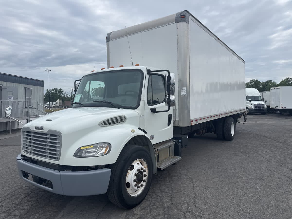 2019 Freightliner M2 106