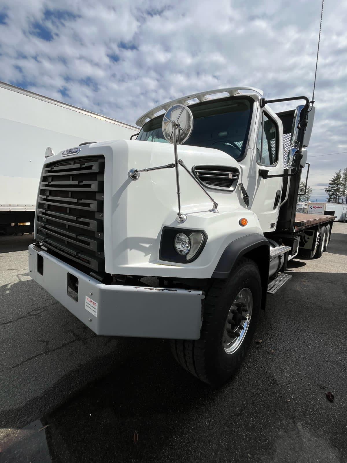 2015 Freightliner 108SD