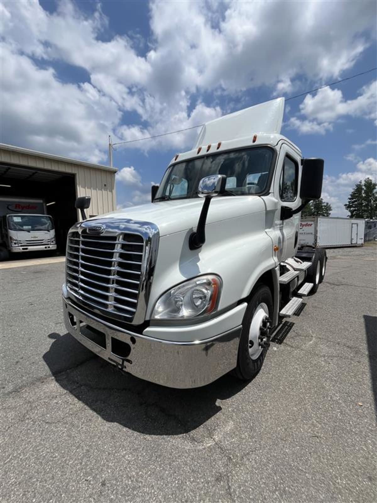2019 Freightliner CASCADIA 125