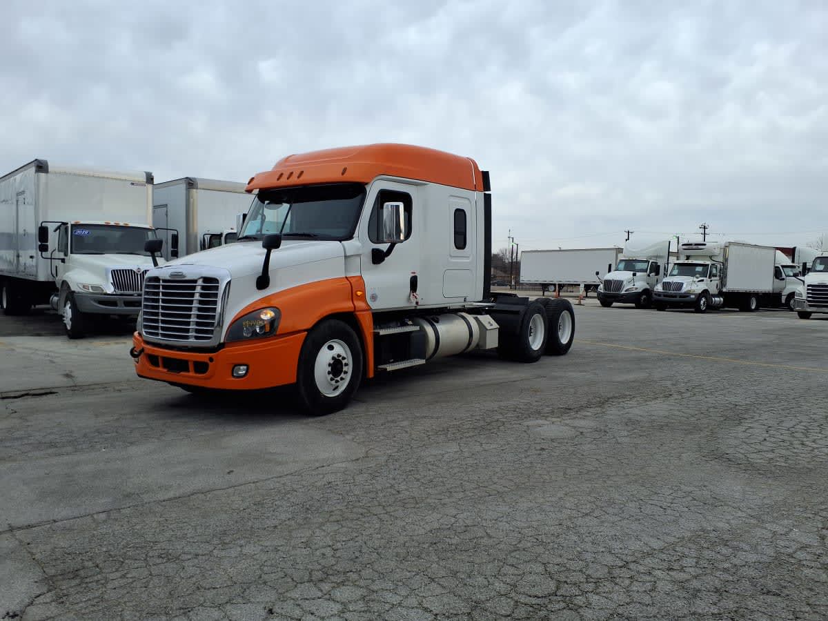 2020 Freightliner CASCADIA 125