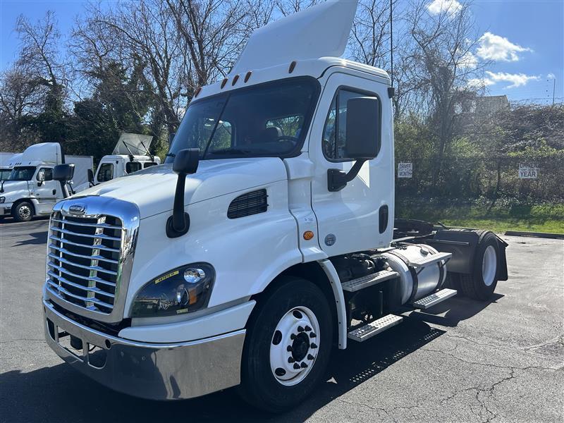 2017 Freightliner CASCADIA 113