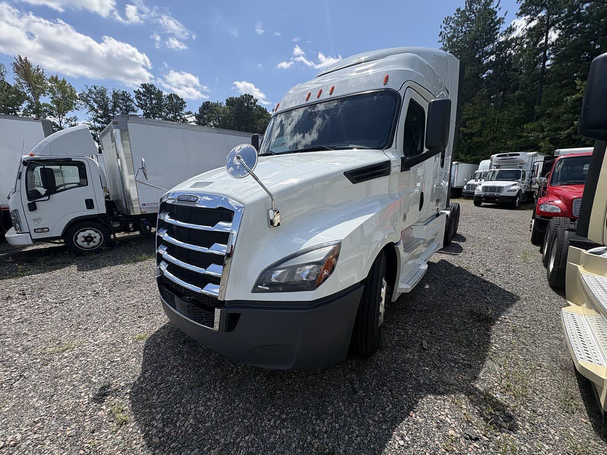 2020 Freightliner NEW CASCADIA PX12664