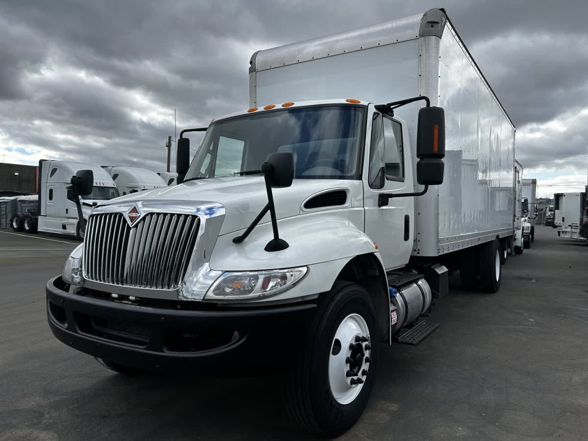 2018 International 4300 LP