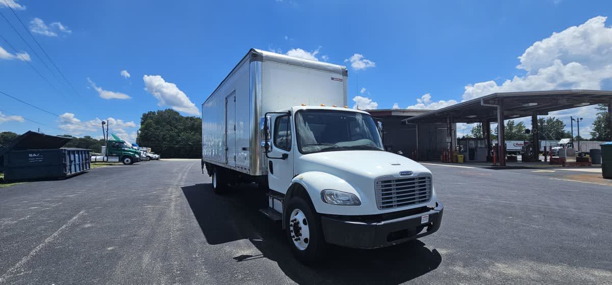 2019 Freightliner M2 106