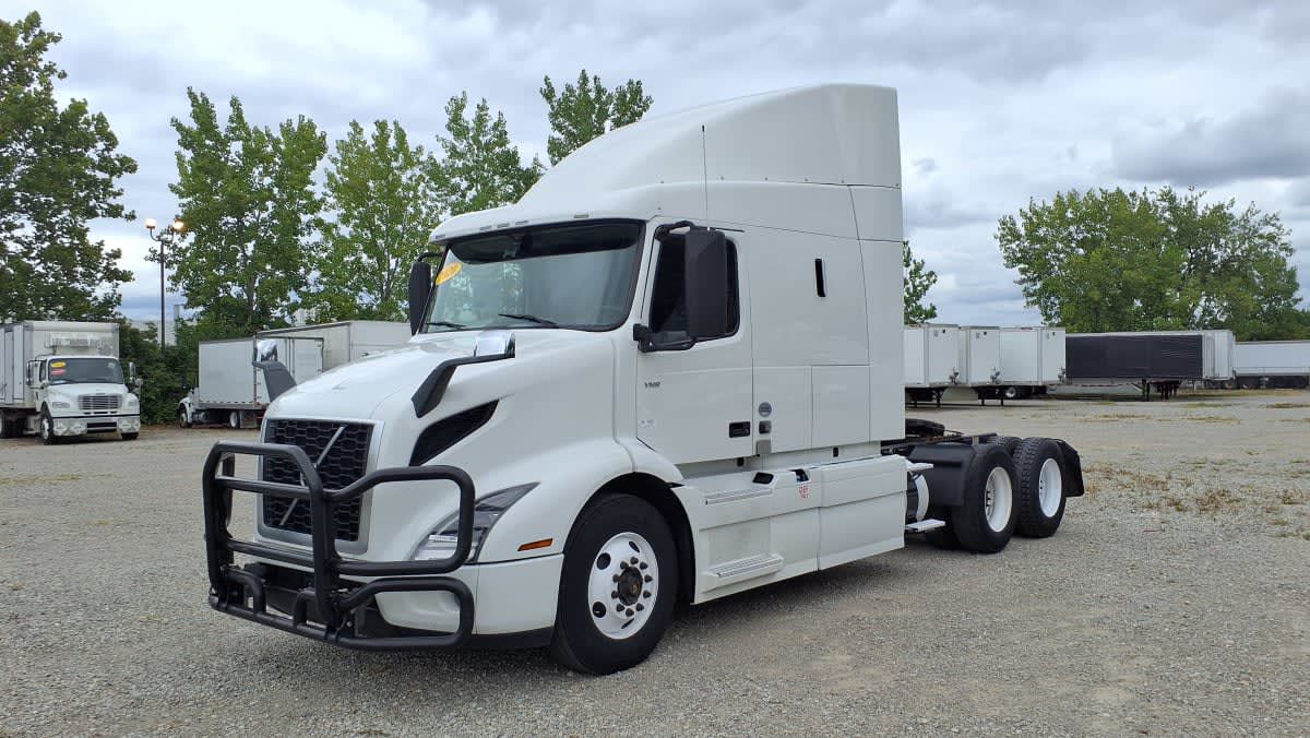 2020 Volvo VNR64T-640