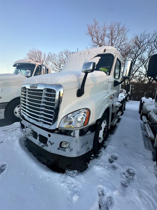 2017 Freightliner CASCADIA 125