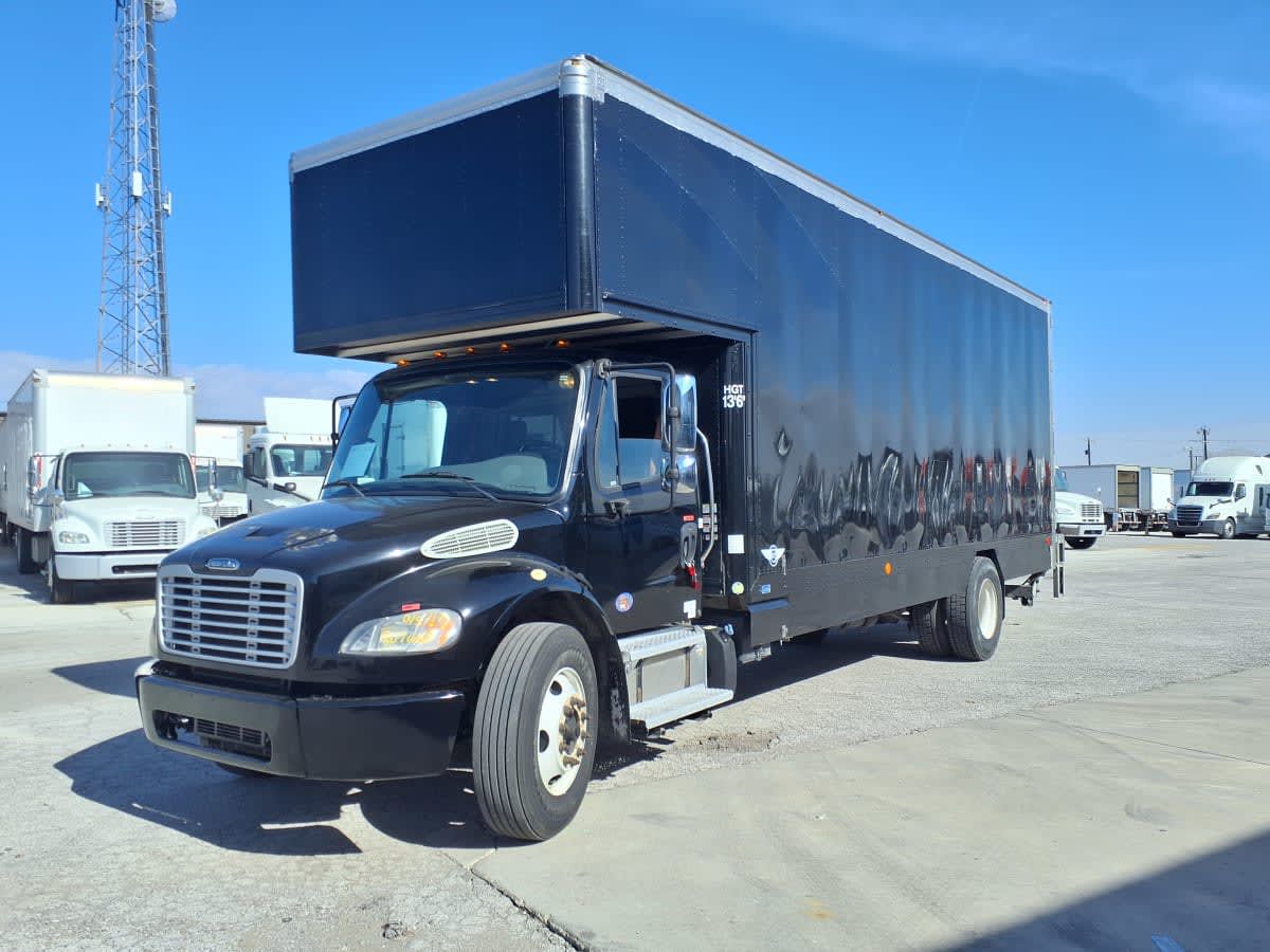 2019 Freightliner M2 106