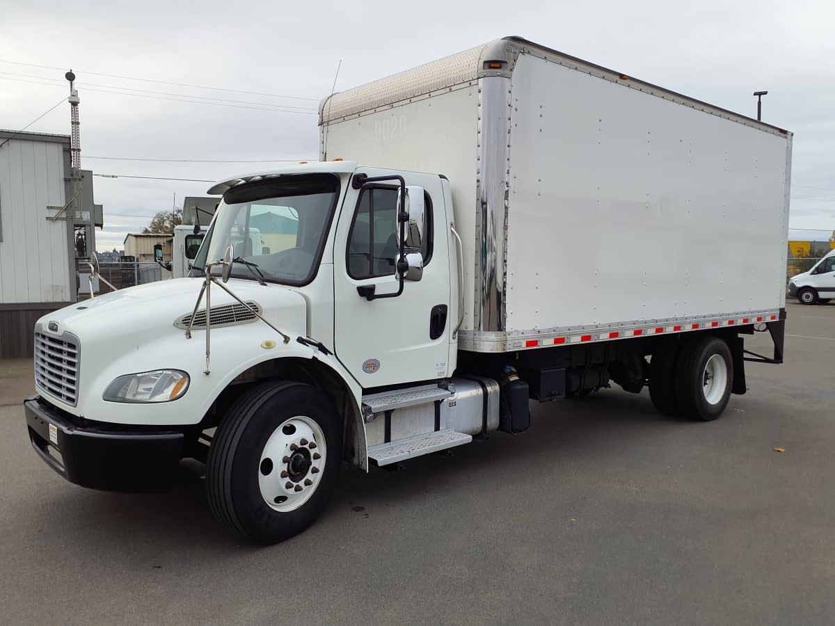 2019 Freightliner M2 106