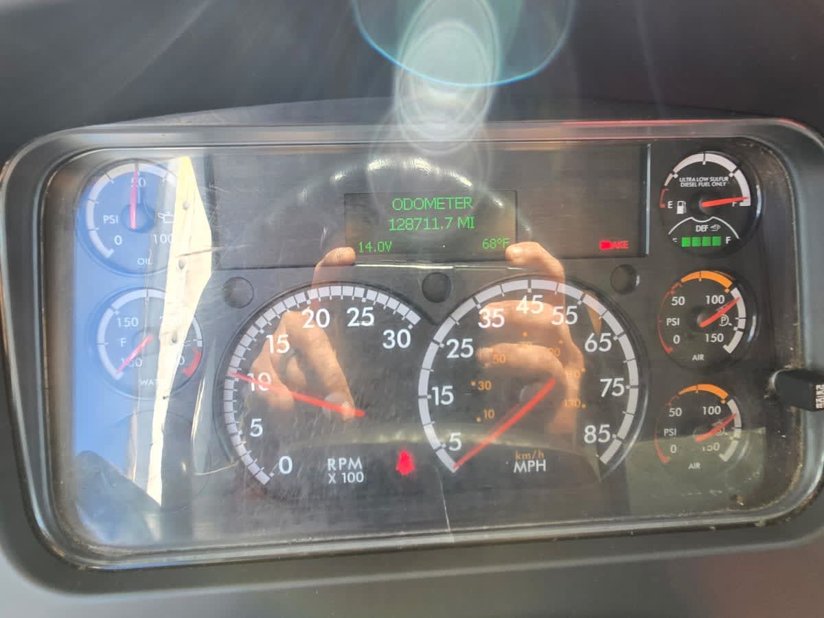 2019 Freightliner M2 106