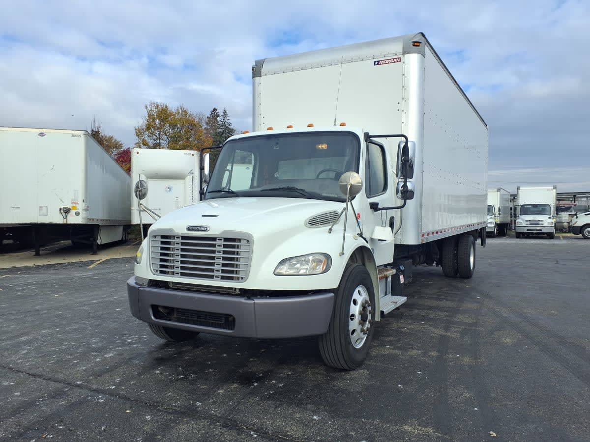 2019 Freightliner M2 106