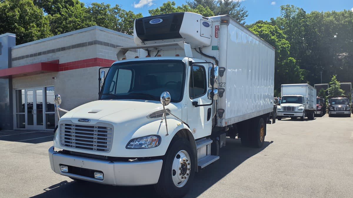 2019 Freightliner M2 106