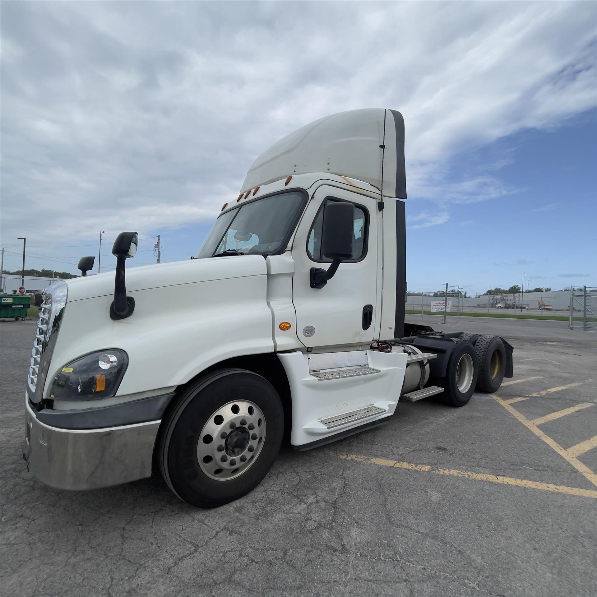 2018 Freightliner CASCADIA 125