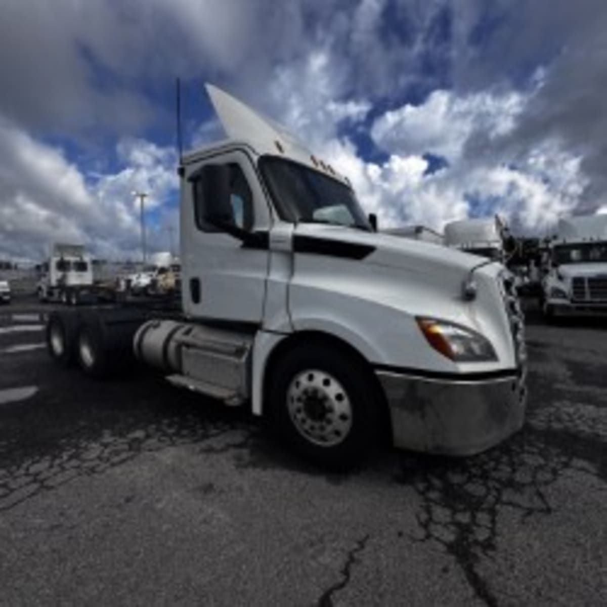 2019 Freightliner NEW CASCADIA PX12664