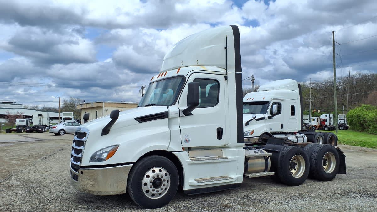 2020 Freightliner NEW CASCADIA PX12664