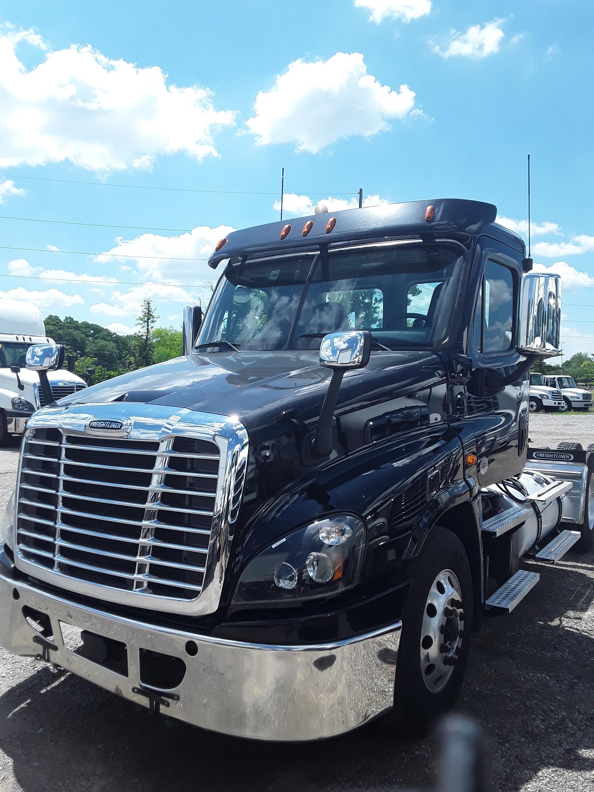 2020 Freightliner CASCADIA 125