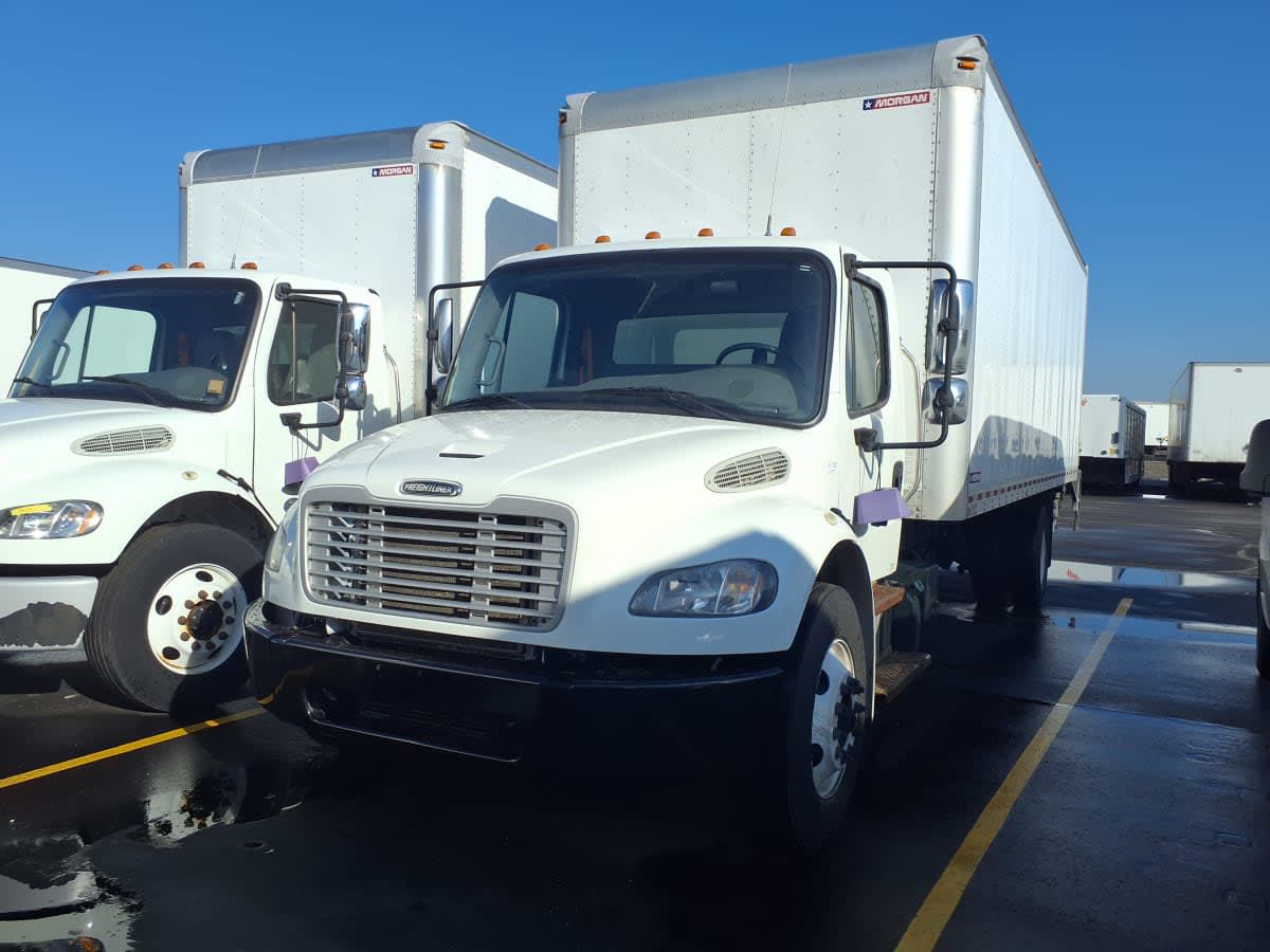 2018 Freightliner M2 106