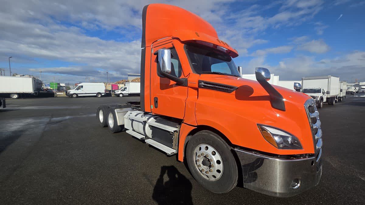 2020 Freightliner NEW CASCADIA PX12664