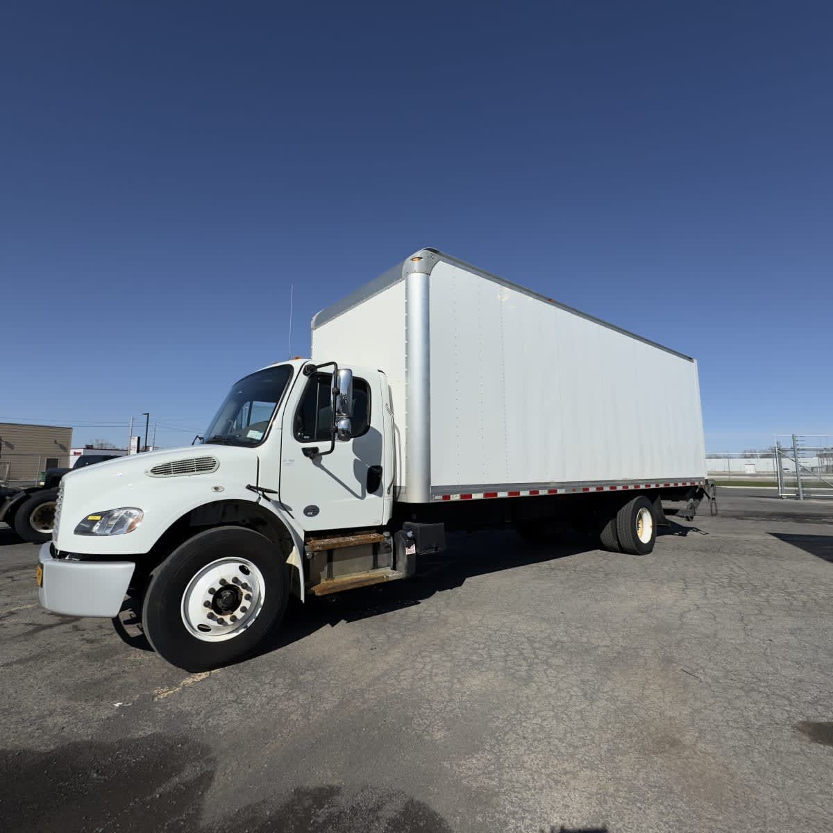 2021 Freightliner M2 106