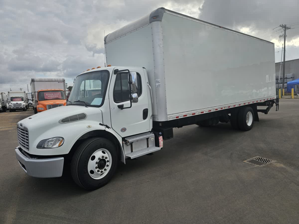 2018 Freightliner M2 106