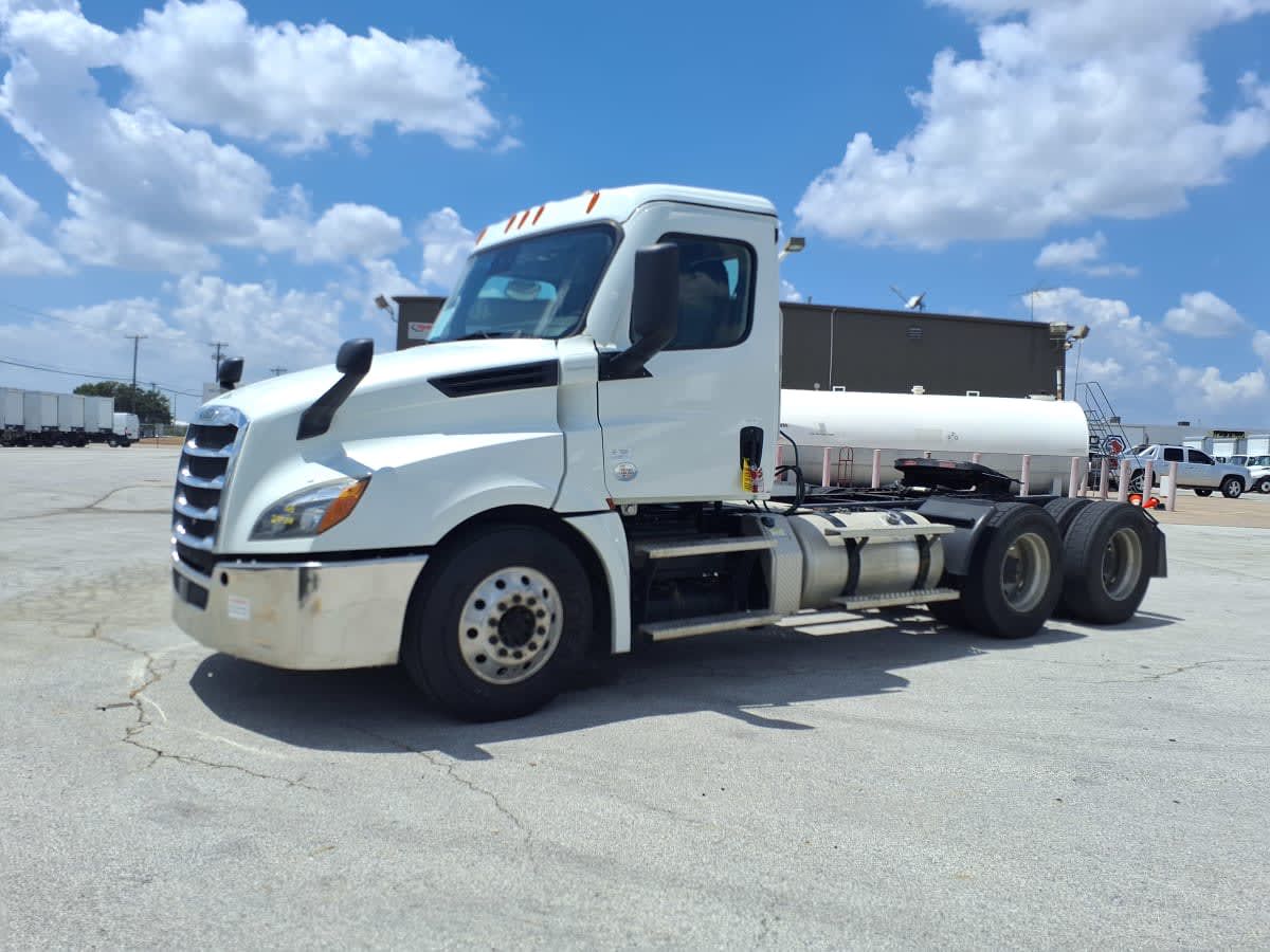 2021 Freightliner NEW CASCADIA PX12664
