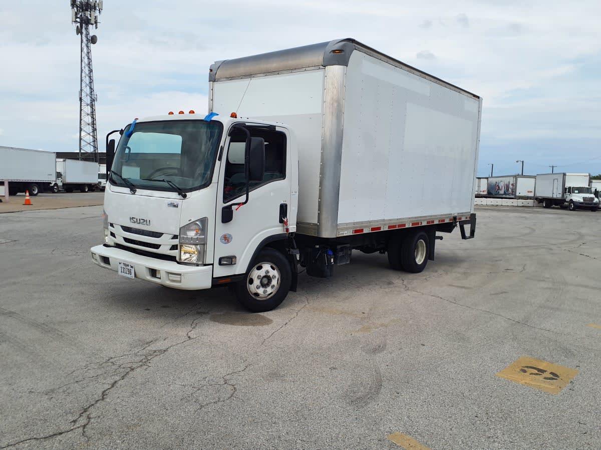 2018 Isuzu NPR HD