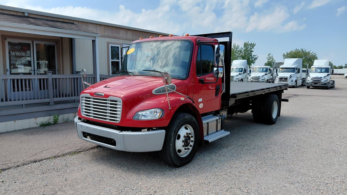 2017 Freightliner M2 106