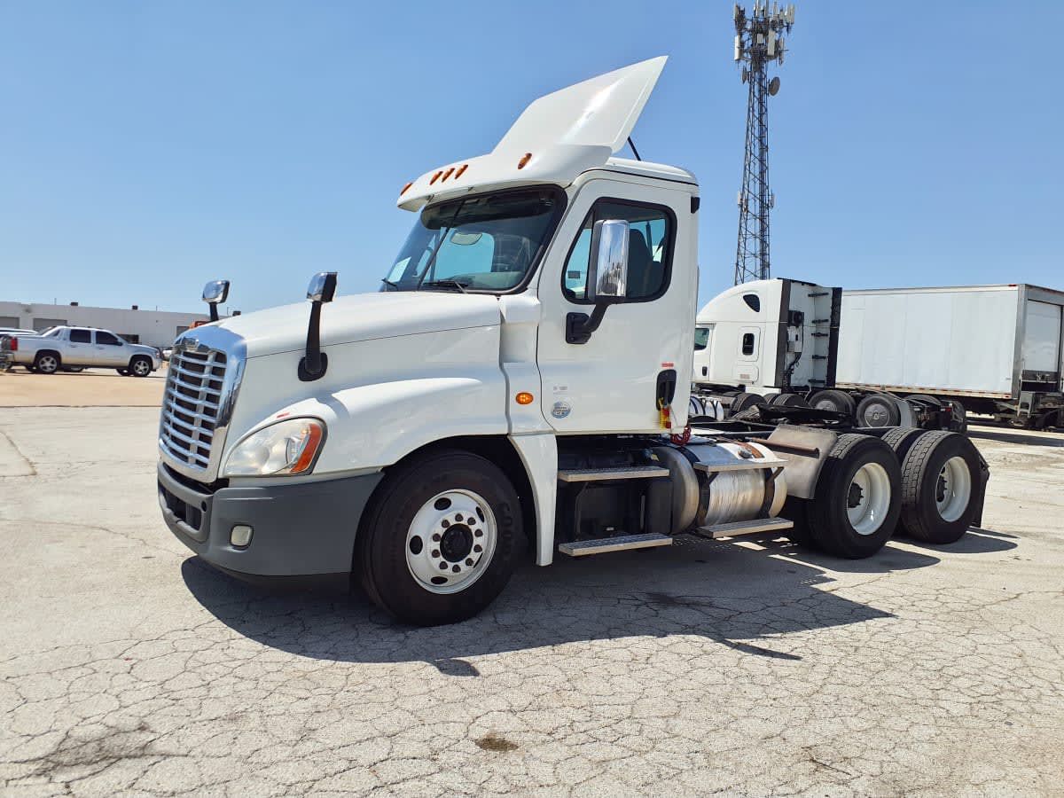 2018 Freightliner CASCADIA 125