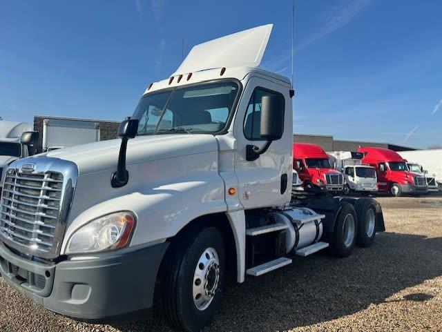 2017 Freightliner CASCADIA 125