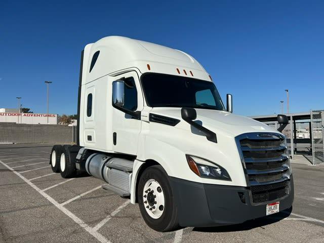 2019 Freightliner NEW CASCADIA PX12664