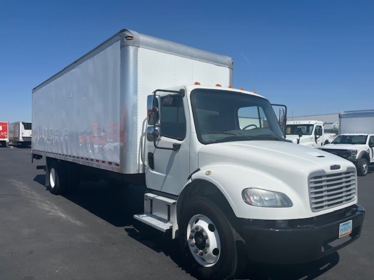 2018 Freightliner M2 106