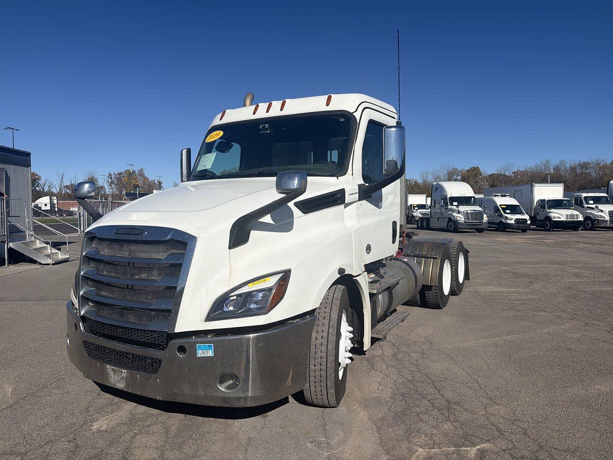 2019 Freightliner NEW CASCADIA PX12664