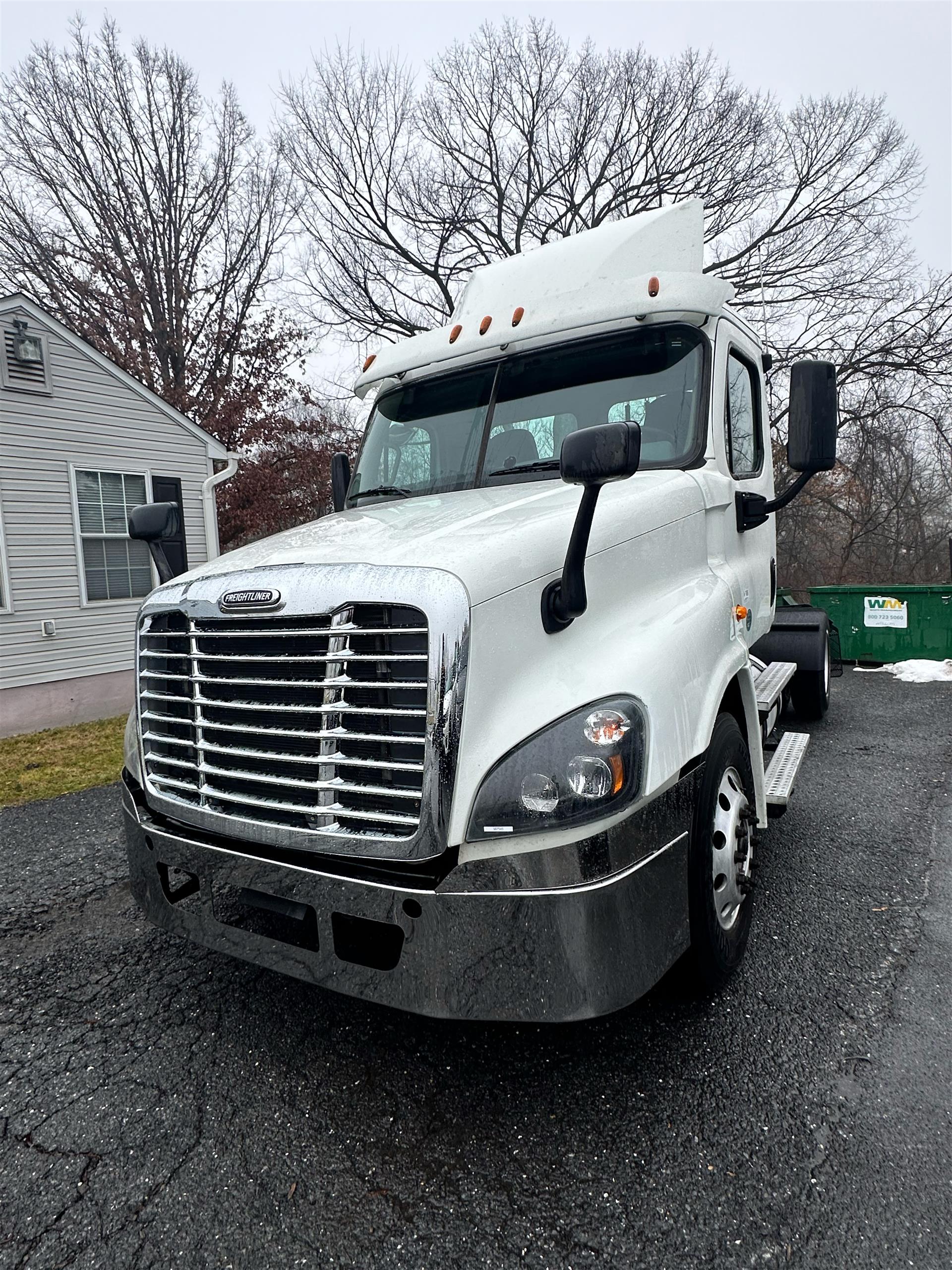 2015 Freightliner CASCADIA 125