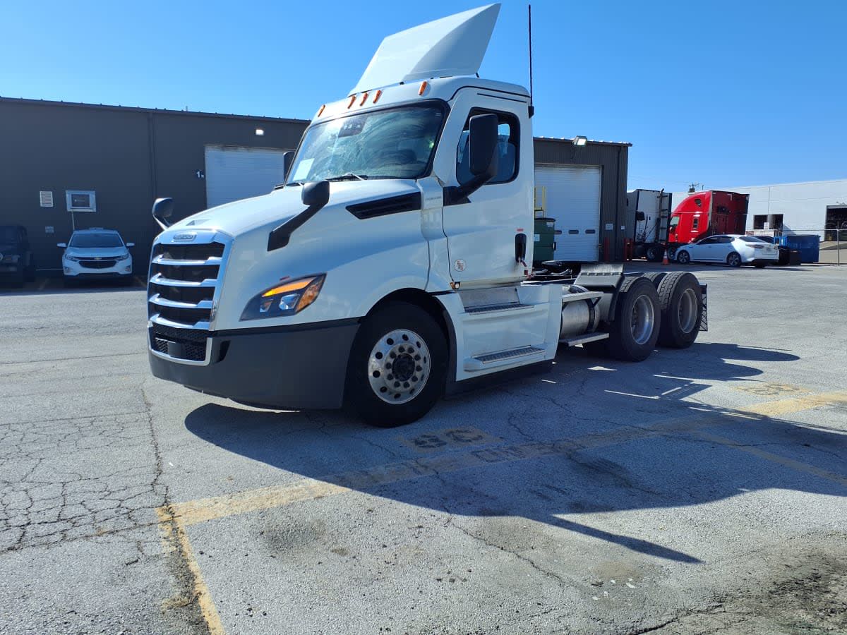 2022 Freightliner NEW CASCADIA PX12664