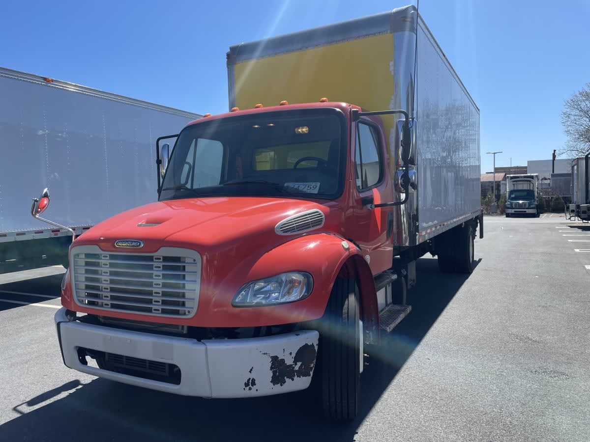 2018 Freightliner M2 106