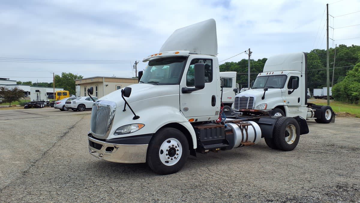 2018 International RH613