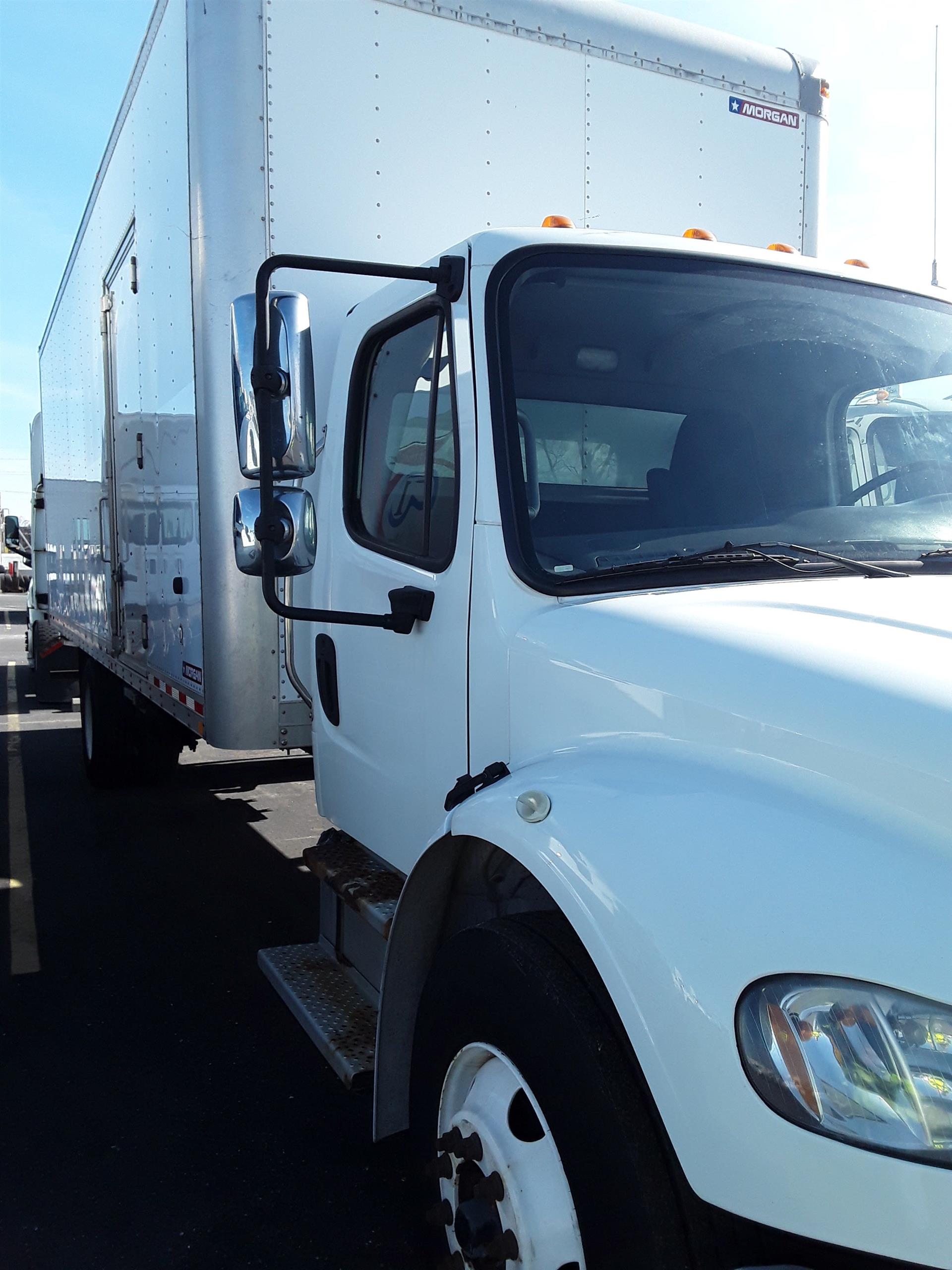 2018 Freightliner M2 106