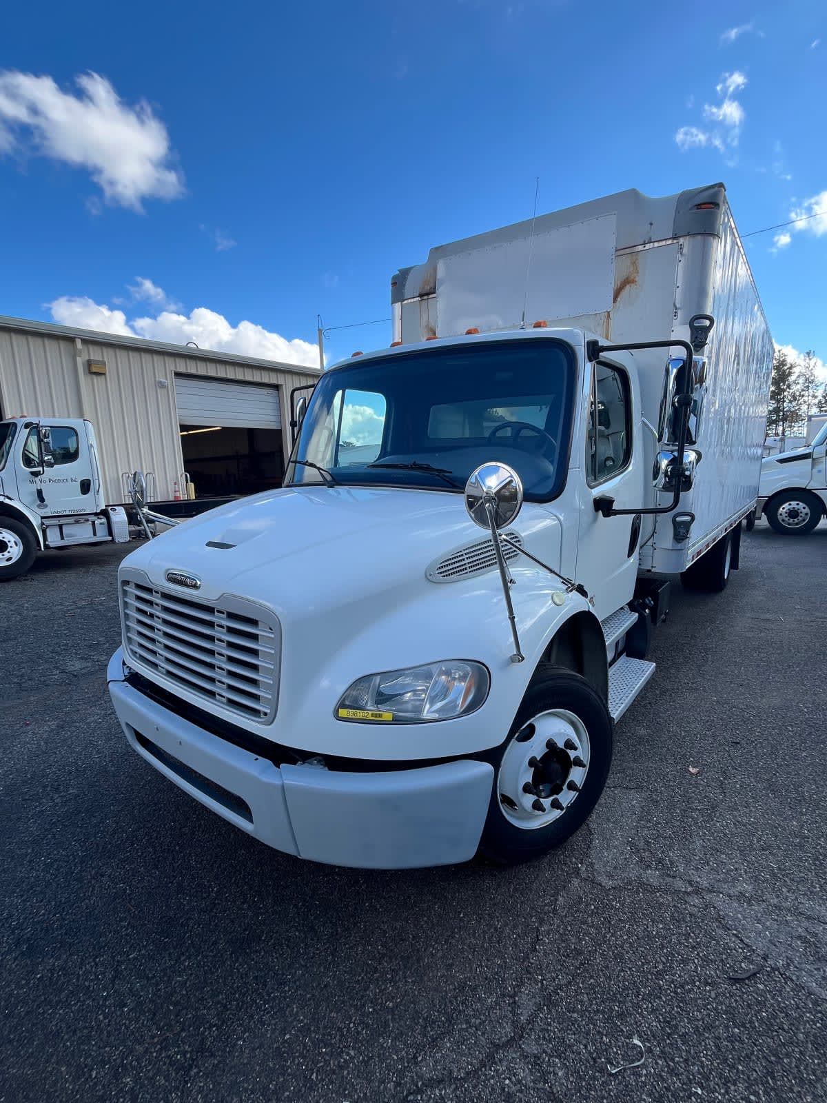 2020 Freightliner M2 106
