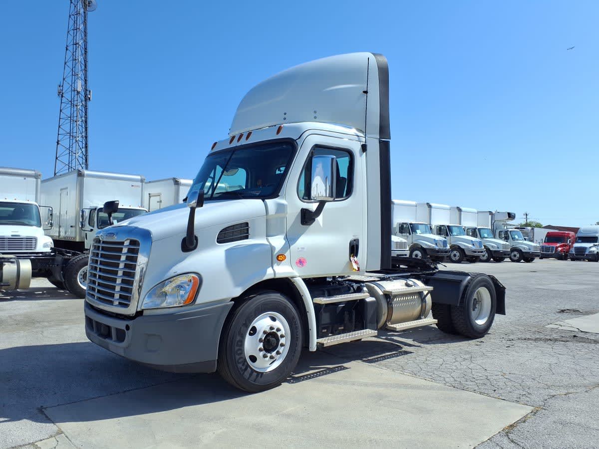 2019 Freightliner CASCADIA 113