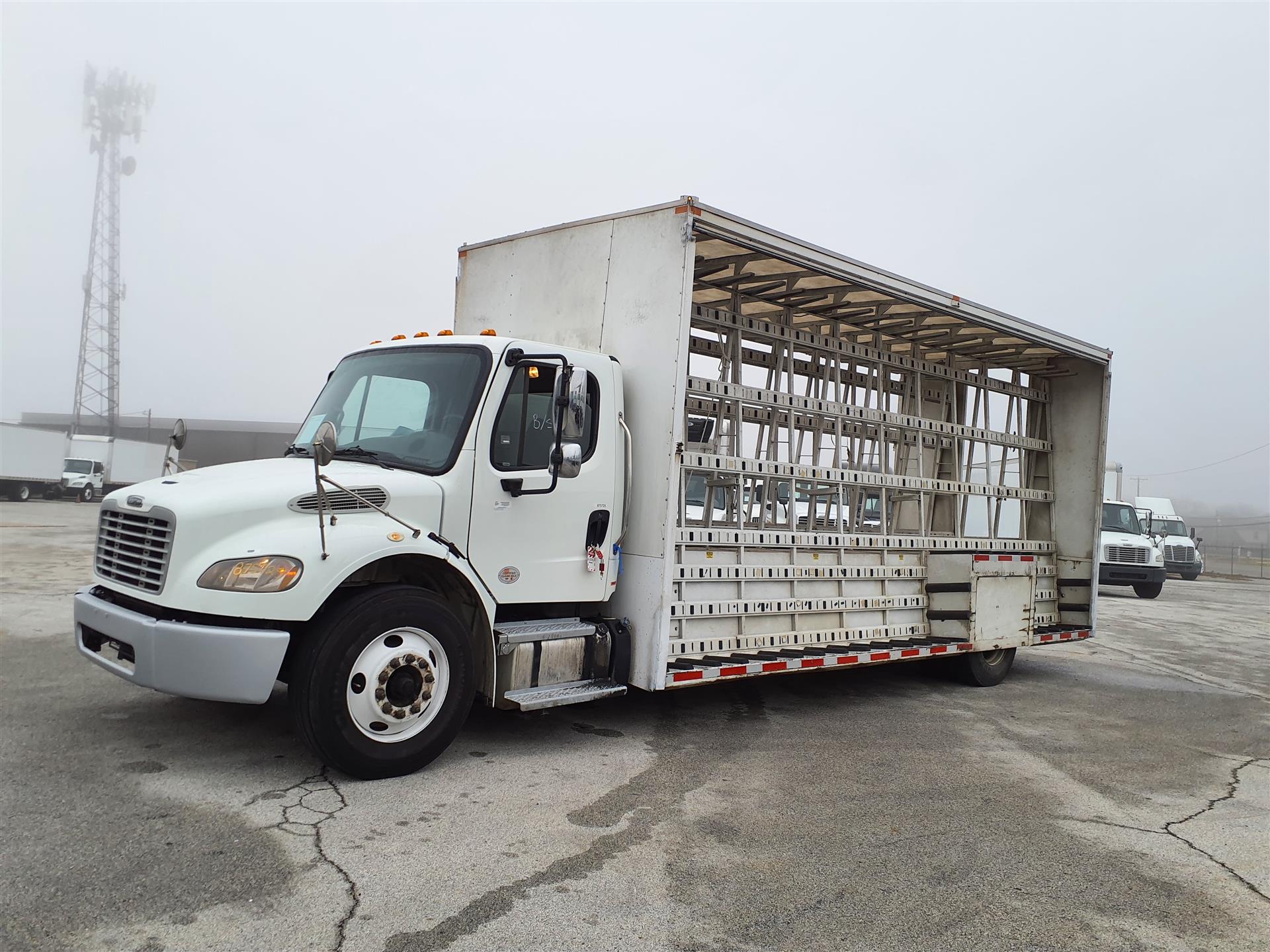 2019 Freightliner M2 106