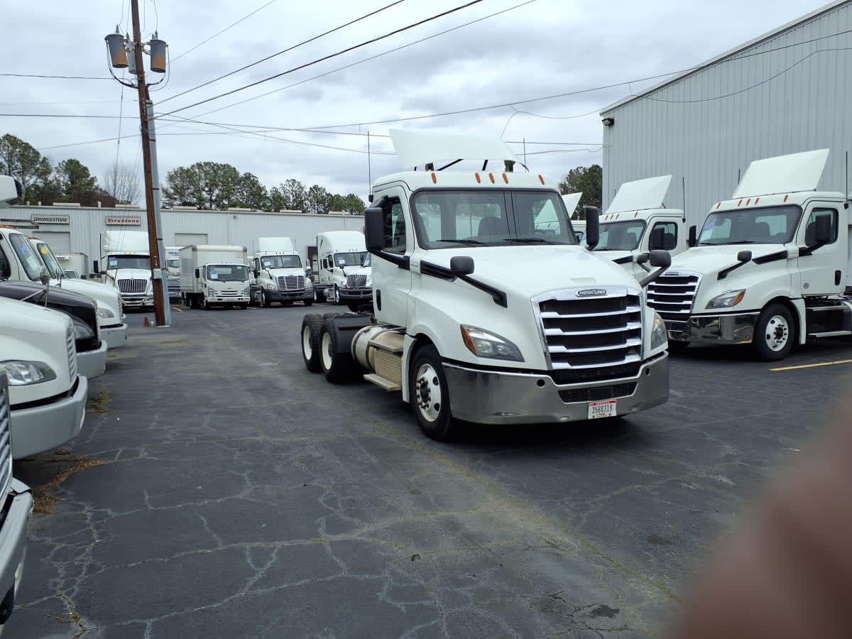 2019 Freightliner NEW CASCADIA PX12664