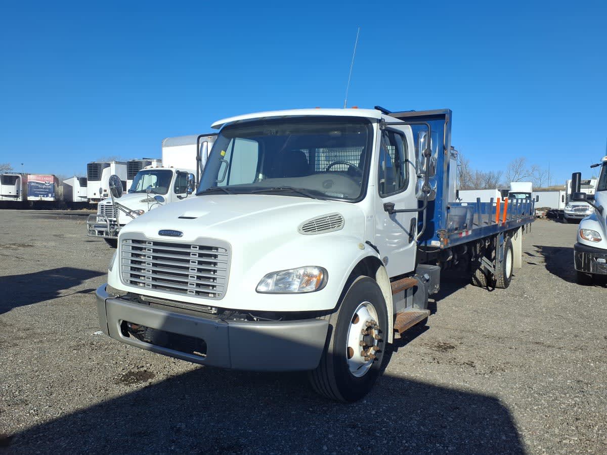 2018 Freightliner M2 106
